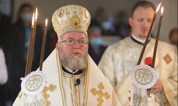 PS Iustin: „Oamenii Îl alungă pe Dumnezeu din instituţii, Îl alungă pe Dumnezeu din familie. Societatea de astăzi Îl alungă pe Dumnezeu” (FOTO)