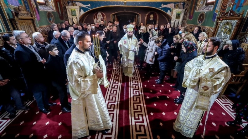 Și în această duminică: PS Timotei s-a aflat în mijlocul credincioșilor din Bixad (FOTO)