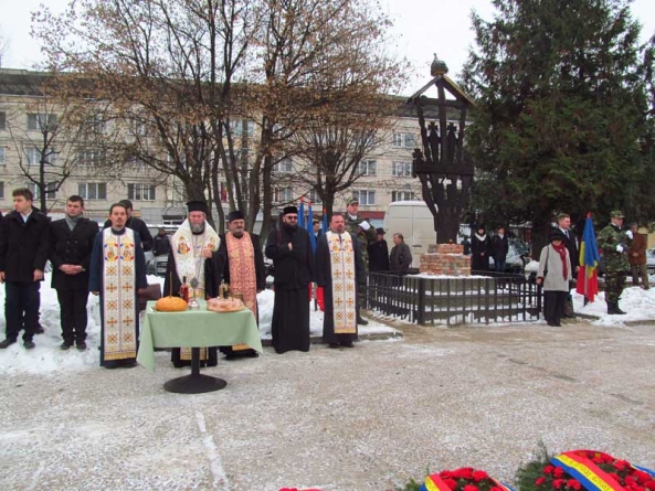 În memoria eroilor neamului: În Baia Mare ceremonial religios și militar evident dedicat Zilei Victoriei Revoluției Române și a Libertății!