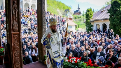 Sărbătoare: A fost hramul mic al Mănăstirii Rohia; PS Timotei Sătmăreanul s-a aflat în mijlocul credincioșilor (FOTO)