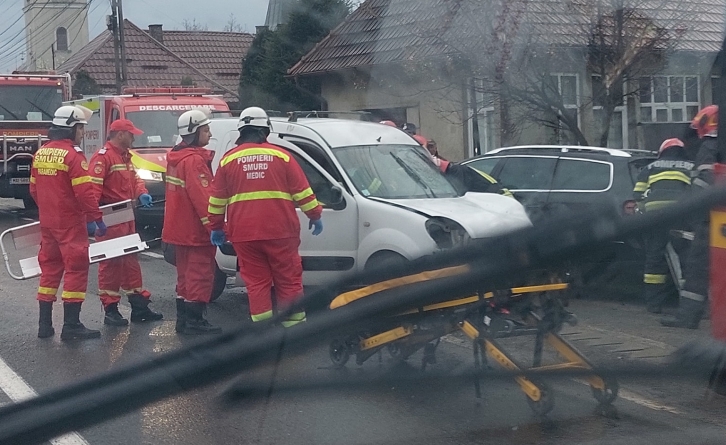 Accident în Tăuții Măgherăuș; O persoană a ajuns la spital