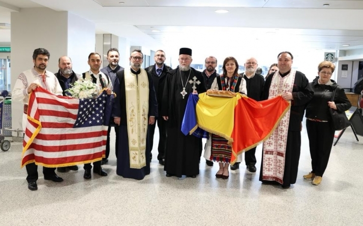 PS Iustin împreună cu delegația însoțitoare au ajuns la New York; Au fost întâmpinați cu tricolorul românesc, cu pâine și sare