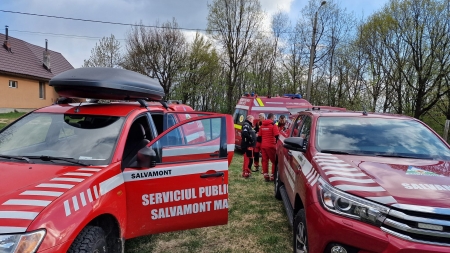 Intervenție a salvatorilor montani: În Baia Mare un tânăr de 14 ani echipat corespunzător pentru bicicletă s-a rănit lângă Uzina de Apă din cartierul Ferneziu!