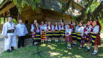 Biserica de lemn din Dragomirești, aflată la Muzeul Satului „Dimitrie Gusti” din București, împlinește anul acesta 300 de ani de existență (FOTO)