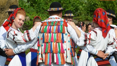 În acest final de săptămână: „Danț la șură” în Muzeul Satului din Baia Mare