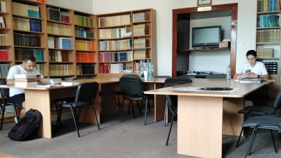 Biblioteca Muzeului Județean de Istorie și Arheologie Maramureș găzduiește și sprijină activitatea elevilor și studenților aflați în practică