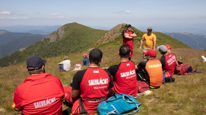 1 august – Ziua Națională Salvamont; „Ei sunt acei oameni care, cu multă pasiune și spirit de sacrificiu, salvează vieți pe cărările montane”