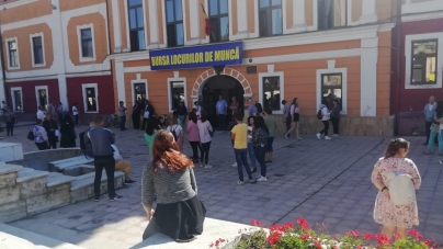 Peste 250 de persoane au participat la bursa locurilor de muncă în Sighetu Marmației