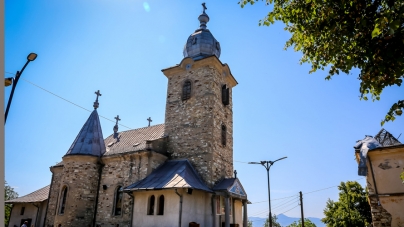 Slujba Paraclisului Maicii Domnului la Mănăstirea Bixad (FOTO)