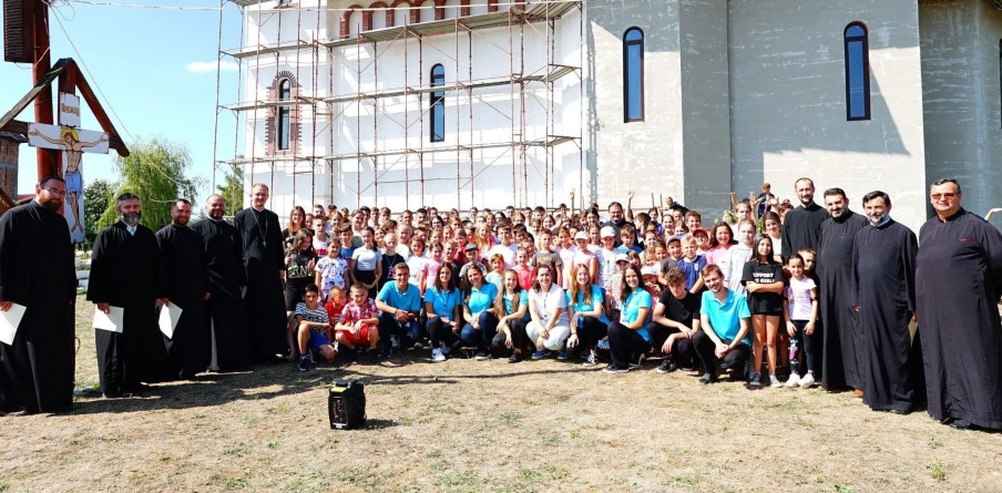 Peste 150 de copii au participat la tabăra de la Mănăstirea Făget (FOTO)