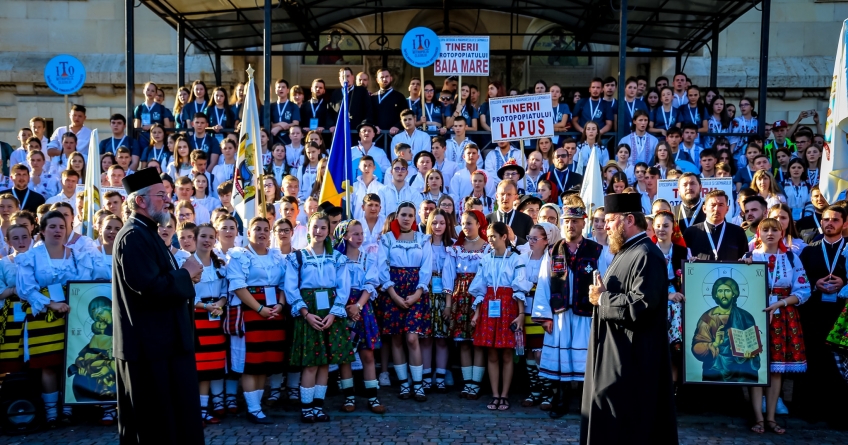 PS Iustin i-a îndemnat pe tineri să rămână legați de Cer; La Cluj-Napoca se desfășoară întâlnirea tinerilor din Mitropolia Clujului, Maramureșului și Sălajului