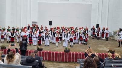 Spectacol susținut de Palatul Copiilor din Baia Mare la Teatrul de vară