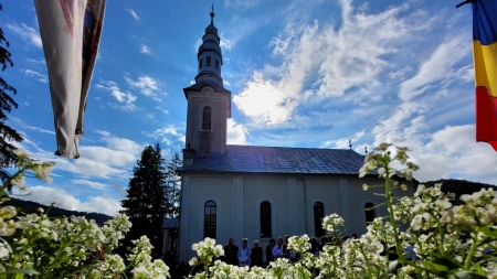 Hram în Parohia Rohia; PS Iustin s-a aflat în mijlocul credincioșilor (FOTO)