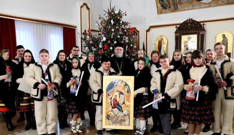 Corul bisericii ortodoxe „Sfinții Arhangheli Mihail și Gavriil” din Solotvino, Ucraina, a venit să colinde la Reședința Episcopală din Baia Mare