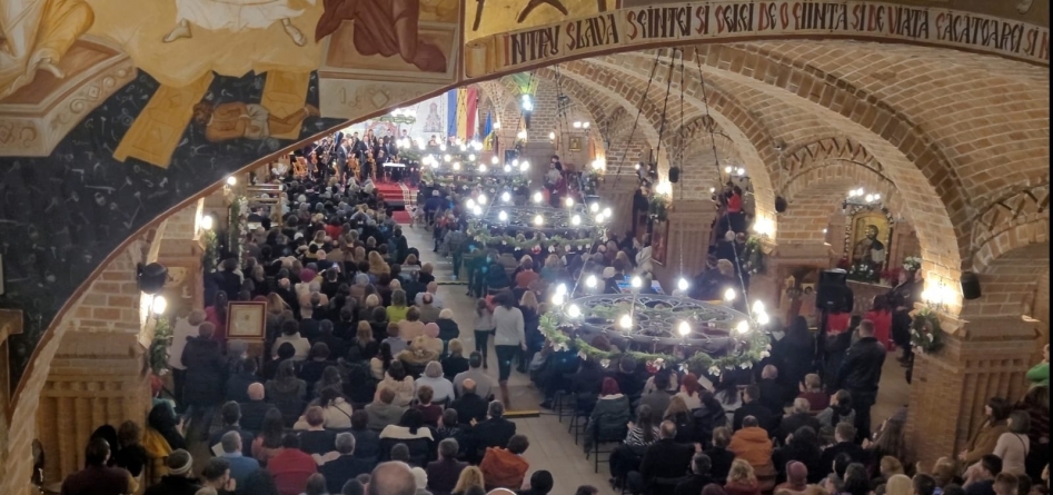 La Catedrala Episcopală din Baia Mare s-a desfășurat tradiționalul concert de Anul Nou