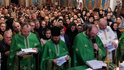 Clipe speciale la Sfântul Maslu, în Maramureș! Părintele Profesor Constantin Necula la Mănăstirea Moisei, vineri: „De la Dumnezeu este totul”!