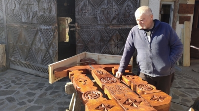 Nicolae Șerban din Rogoz, meșterul care dă viață lemnului (FOTO)