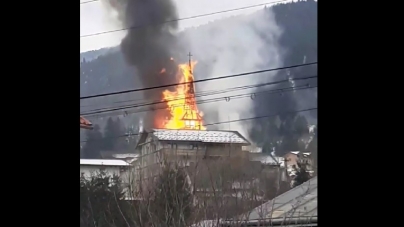 Incendiu la biserica din lemn din Borșa Complex