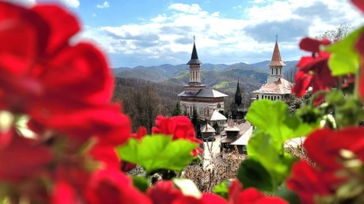 Care este programul liturgic la Mănăstirea Rohia în acest final de săptămână