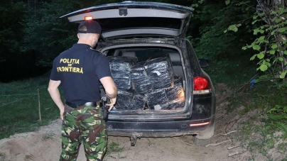 Focuri de avertisment în Valea Vișeului; Mii de pachete cu țigări de contrabandă confiscate