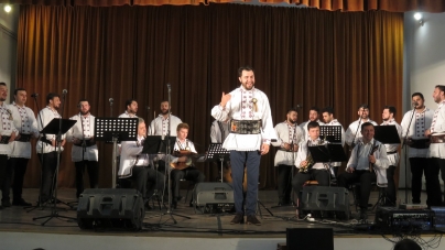 Corala bărbătească „Armonia” din Constanța va susține un concert de folclor în Târgu Lăpuș