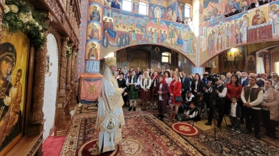 Sfânta Liturghie arhierească în Parohia Ortodoxă „Sfântul Vasile cel Mare” din Baia Mare