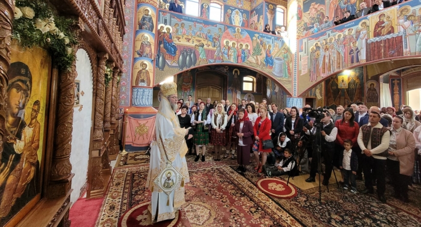 Sfânta Liturghie arhierească în Parohia Ortodoxă „Sfântul Vasile cel Mare” din Baia Mare