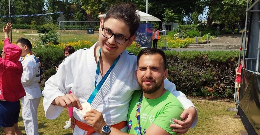 Campionat Mondial de Vară: David Lemnian, sportiv din Maramureș, a obținut o medalie fabuloasă; La campionatul special, bronz pentru România