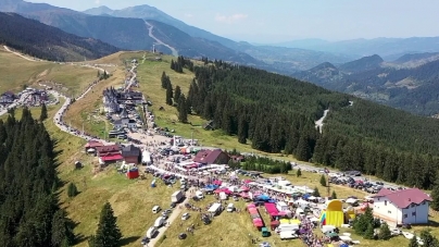 Începe „Hora la Prislop”, cel mai frumos festival interjudețean de folclor