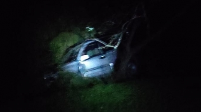 Salvamontiștii au acționat sâmbătă seara în zona Hera, unde un bărbat s-a răsturnat într-o vale cu un auto 4×4