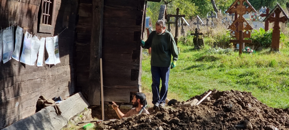 Cercetare arheologică la biserica bătrână din Breb