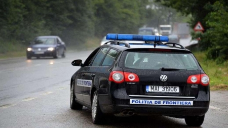 Un tânăr fără permis a fost urmărit în trafic; Acesta a refuzat să oprească la semnalele polițiștilor