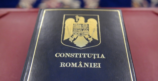 8 decembrie: Ziua Constituției României