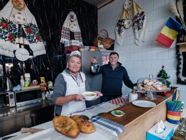 Cuplu de maramureșeni din Sighet, patroni la Bruxelles. Restaurantul lor este la mare căutare printre români și nu numai