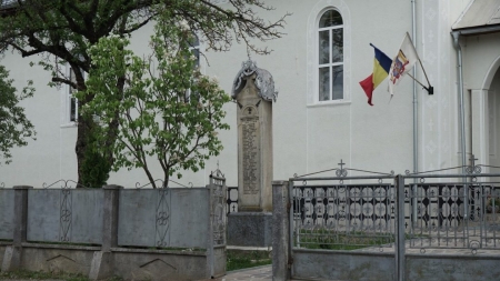 Monumentul eroilor de la Ciocotiș