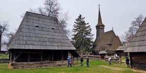 Biserica de lemn maramureșeană, atracția Muzeul Satului „Dimitrie Gusti” din București