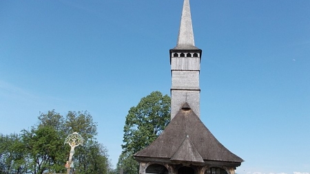 Biserica, monument istoric din Remetea Chioarului