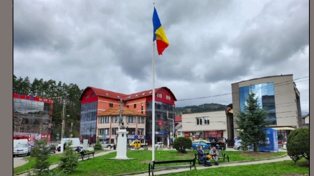 Parcul Central din Borșa a îmbrăcat haină nouă