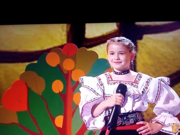 Maramureșeanca Dora Debreczeni s-a calificat în marea finală ”Românii au talent”