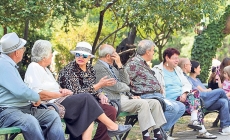 Câți pensionari are România și care este pensia medie