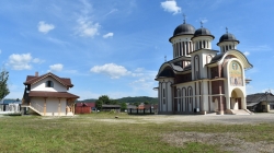 Sunteți invitați la hramul bisericii „Înălțarea Domnului” din Târgu Lăpuș