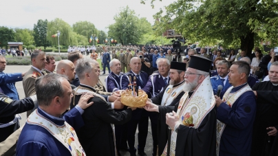 Ceremonie militară și religioasă la Monumentul Ostaşului Român din Baia Mare