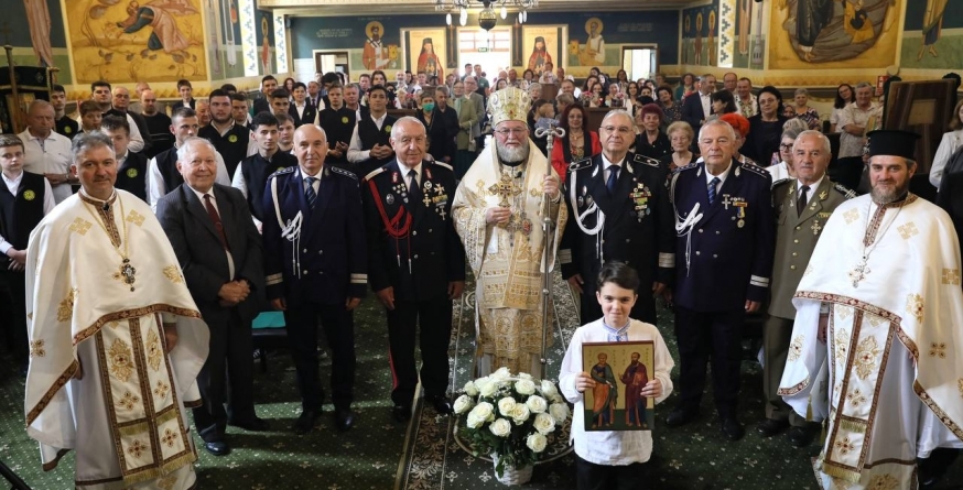 Sfânta Liturghie arhierească la biserica „Sfinții Apostoli Petru și Pavel” din Baia Mare de Praznicul Înălțării Domnului