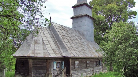 Lăcașul sfânt, monument istoric de la Jugăstreni