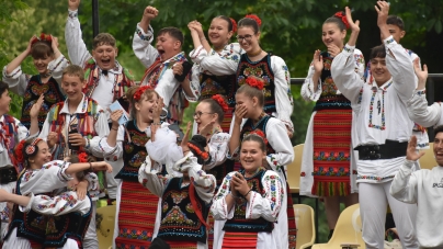 Trofeul Festivalului Internațional de Folclor pentru copii și tineret „Am fost, ș-om fi” din Sighetu Marmației a fost câștigat de un ansamblu din Serbia