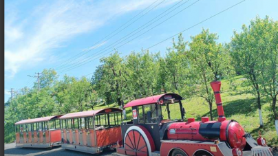 Trenulețul Expres Maramu’ plimbă copiii prin Maramureș