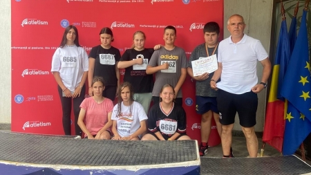 Rezultate remarcabile pentru tinerii sportivi din Maramureș la campionatul național de atletism destinat copiilor