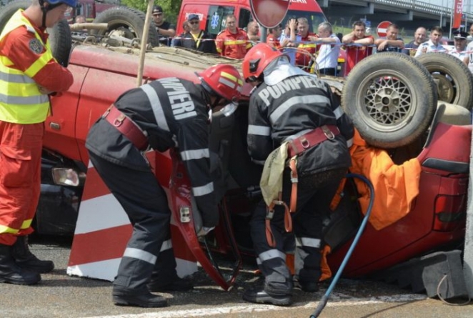 Paramedicii de la ISU Maramureș, câștigătorii etapei regionale a Concursului de Descarcerare și Acordare a Primului Ajutor