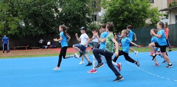 Etapa județeană a Campionatului Național de Atletism, la baza sportivă a LPS Baia Mare