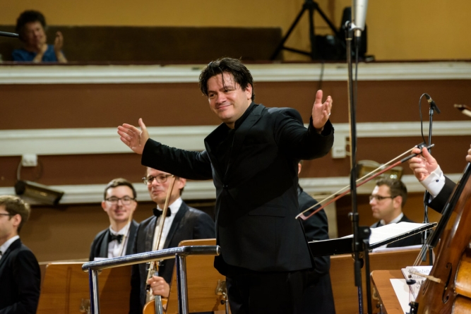 Un român va dirija Orchestra Națională a Franței la ceremonia de deschidere a Jocurilor Olimpice de la Paris